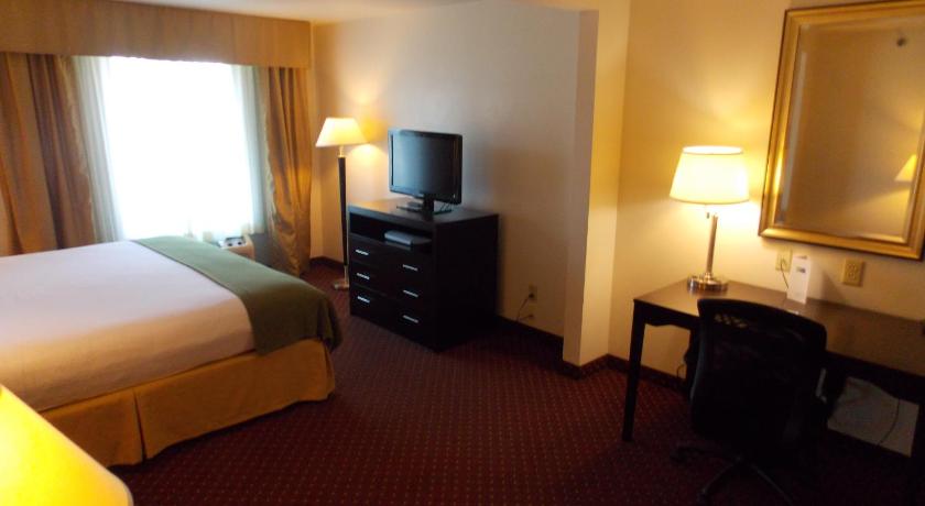 Holiday Inn Express Syracuse-Fairgrounds