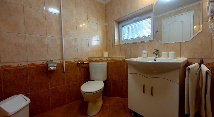 Image of Standard Double or Twin Room 6