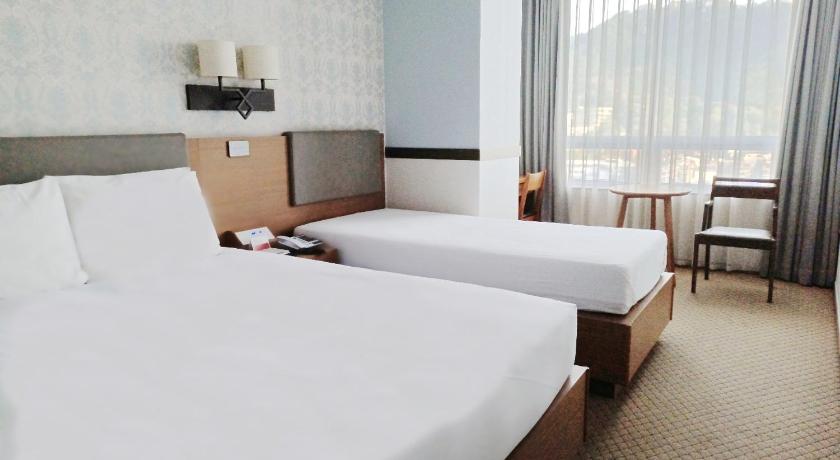 Image of Superior Double Room, Double or Double Single Randomly Assigned 6