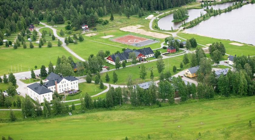 Hyvarila Youth- and Holiday Centre — Hotel in Nurmes