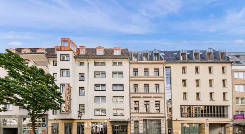 Hotel Flandrischer Hof photo