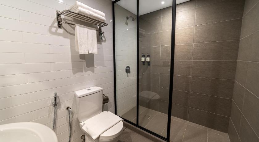 Image of Deluxe Premier Queen 10