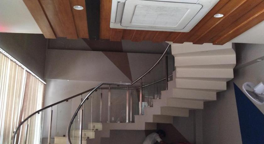 Hotel MEGHA INN photo