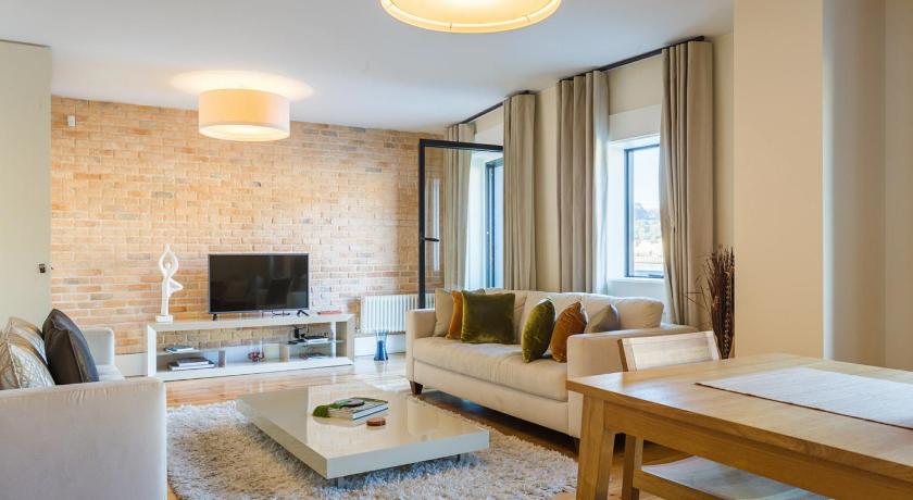 Feel Porto Destilaria Residence — Hotel in Vila Nova De Gaia