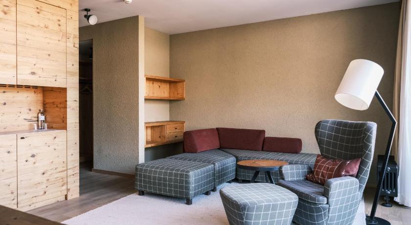 Image of Suite with Valley View and Balcony 4