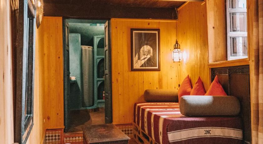 Image of Deluxe Triple Room 6