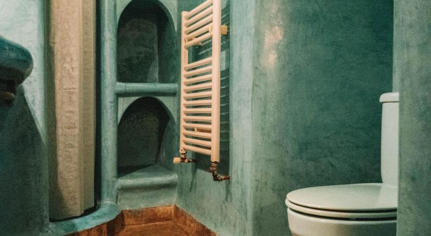Image of Deluxe Double or Twin Room 11