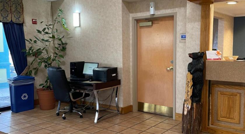 Econo Lodge photo
