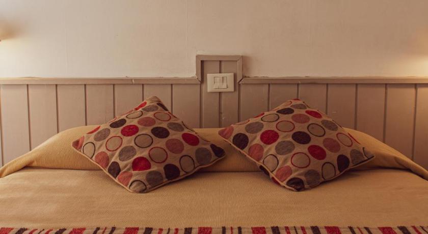 Image of Standard Double Room 7