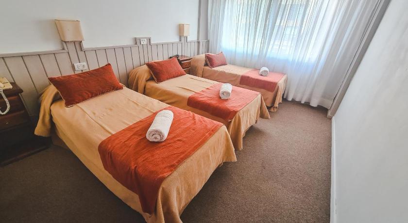 Image of Standard Triple Room 6