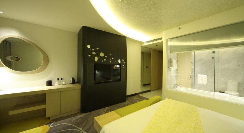 Image of Cosmic Deluxe Room 7