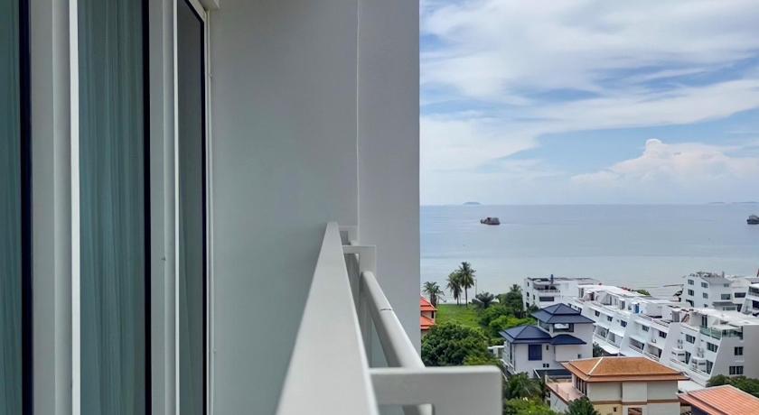 Veranda Residences Pattaya By Phung photo