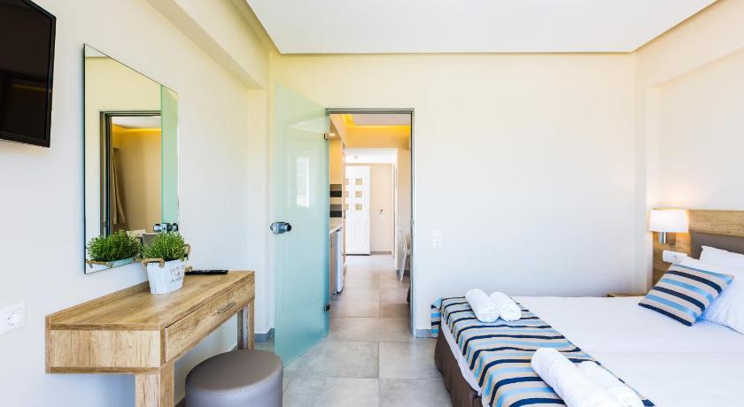 Image of Superior One-Bedroom Triple Apartment 13