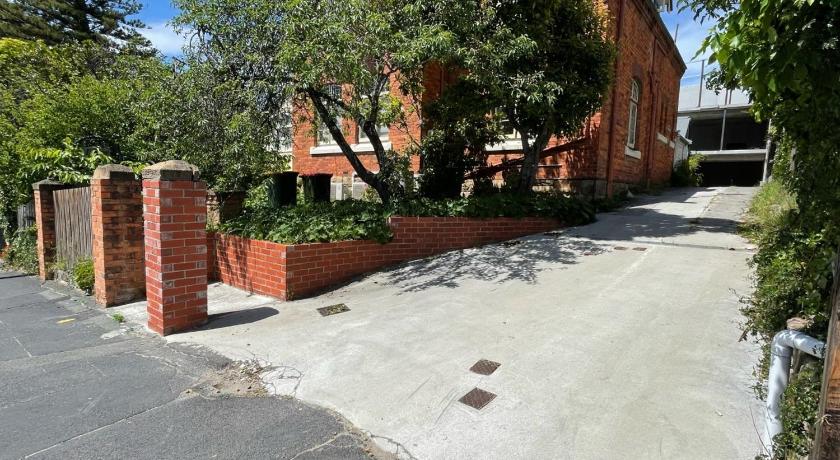 Lowena Cafe and Accommodation photo