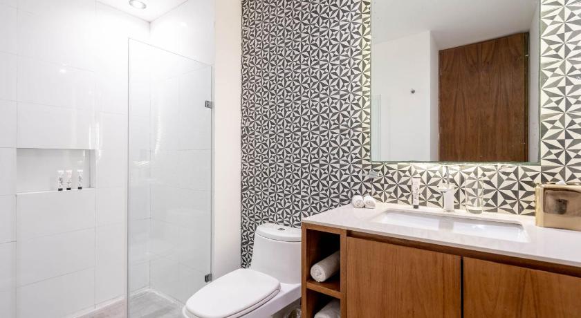 Image of Deluxe Room 2