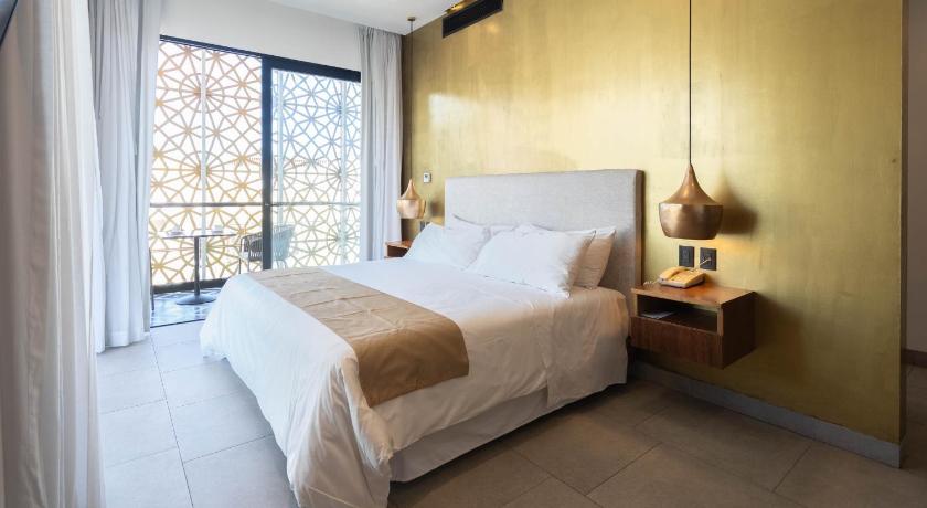 Image of Superior King Room 6