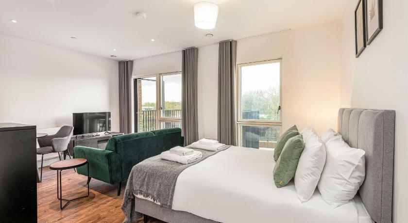 Stayo Apartments Barking Wharf — Hotel in London
