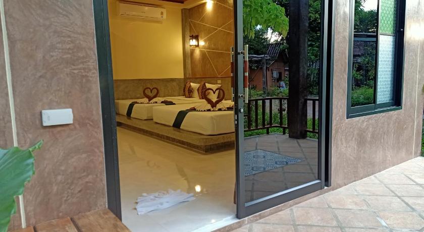 Image of Family Bungalow 4