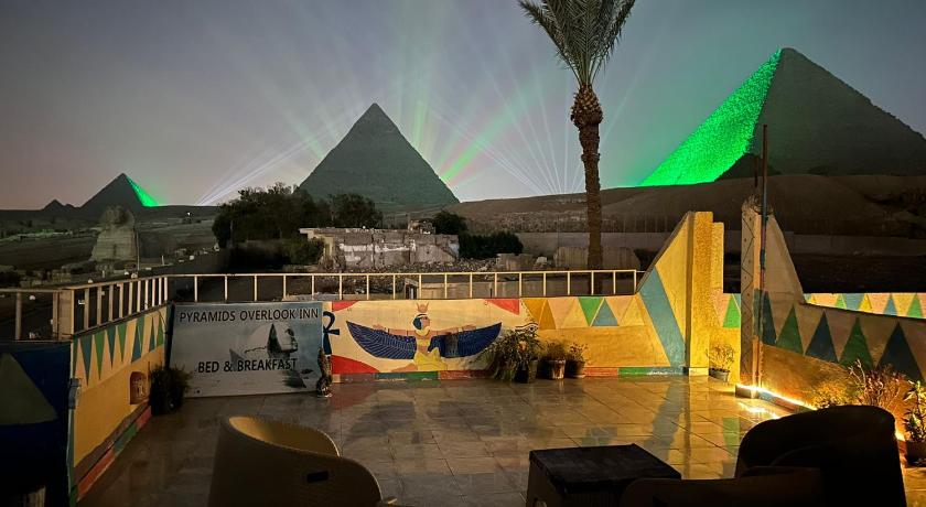 Pyramids Overlook Inn photo