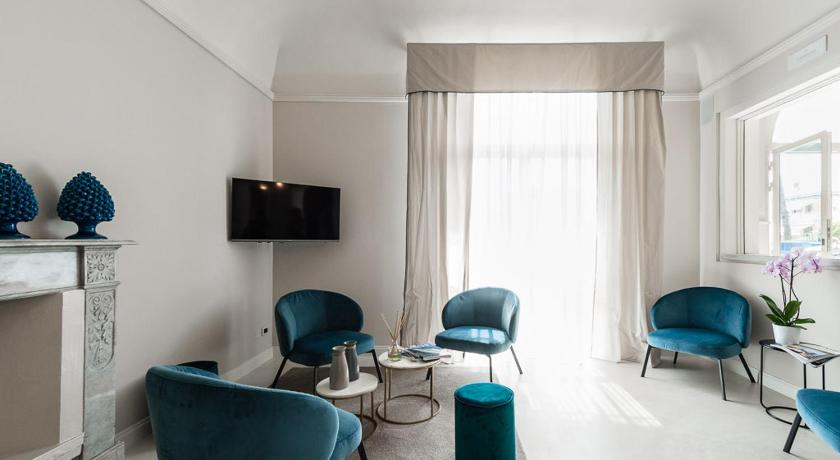 Hotel London photo