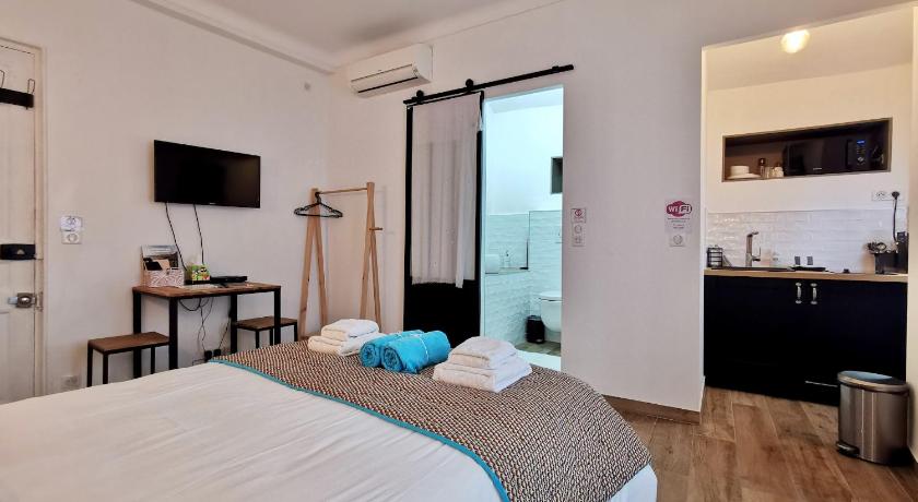 STUDIO PETIT OPERA — Hotel in Nice