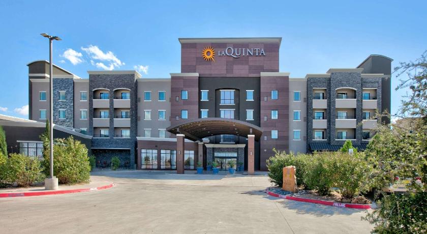 La Quinta Inn & Suites by Wyndham Lubbock Southwest photo