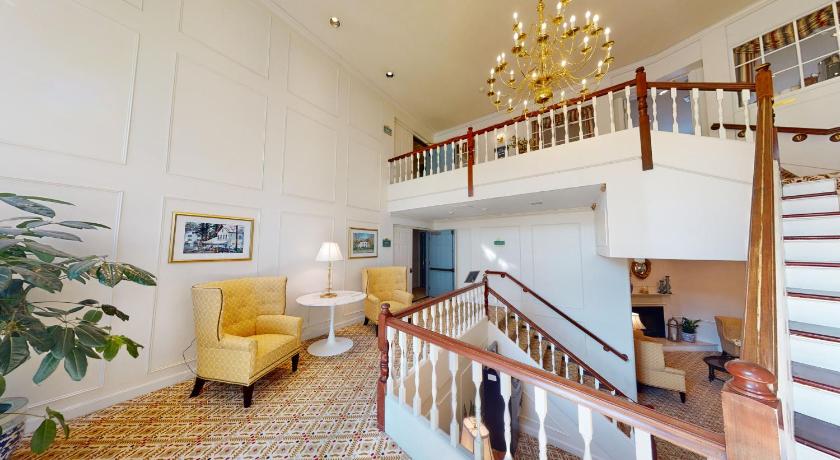 The Farmington Inn photo