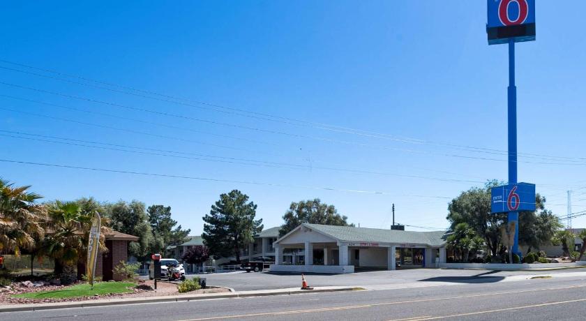 Motel 6-Kingman, AZ - Route 66 West photo