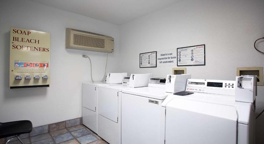 Motel 6-Kingman, AZ - Route 66 West photo