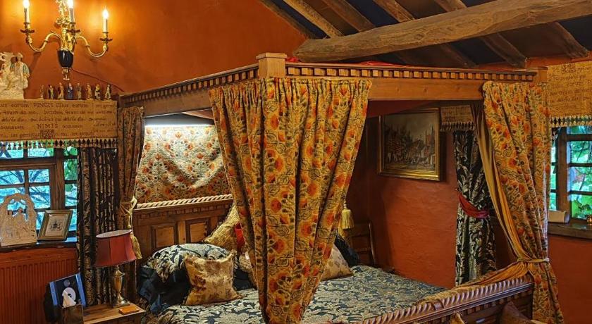 Wizards Thatch Luxury Suites photo