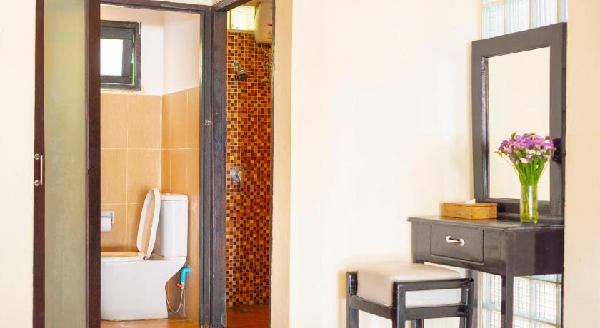 Image of Standard Room with Balcony 10