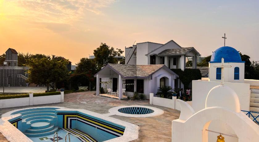 Eden- A Luxury Farm Stay photo