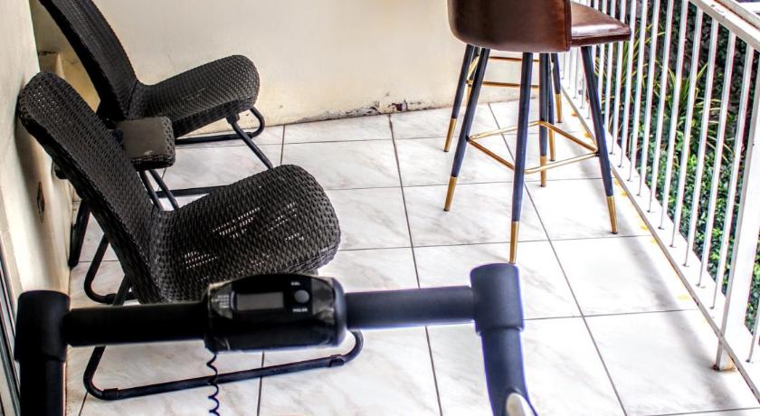 Crystoural Apartment Liguanea Sovereign Apt - 2 Bedrooms, 3 Beds, Host 4 Guest- Kingston! photo