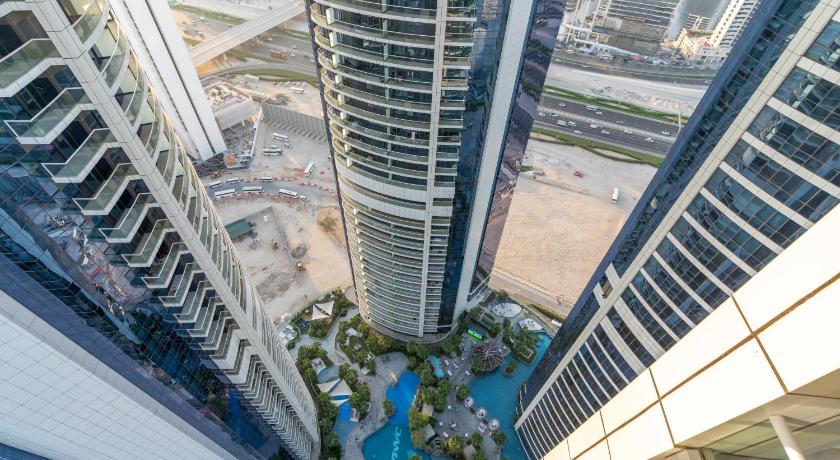 Lux BnB Paramount Tower I Burj Views - image 10