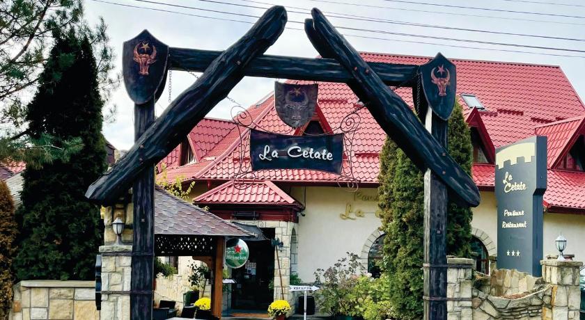 Pension La Cetate — Hotel in Targu Neamt