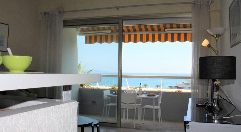 Appartement Villeneuve-Loubet, 1 piece, 4 personnes - FR-1-252A-4 photo