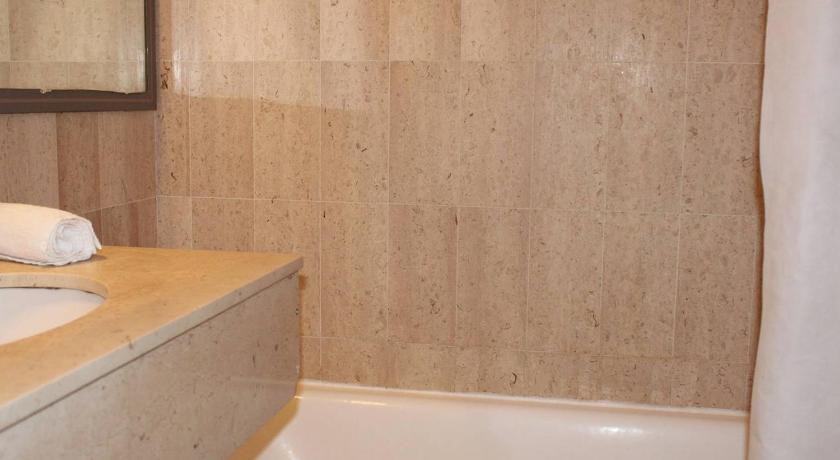 Appartement Villeneuve-Loubet, 1 piece, 4 personnes - FR-1-252A-4 photo