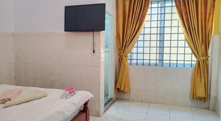 Image of Double Room with Fan 5