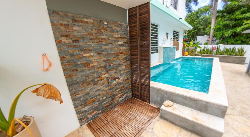 Image of Three-Bedroom House 4