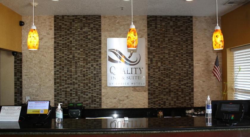 Quality Inn & Suites photo