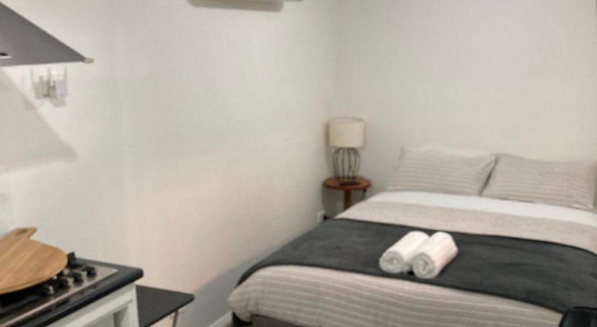 Gleeson St Guest Bungalow photo