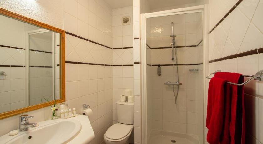 Image of Family Room with Balcony 9