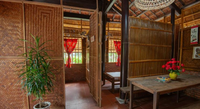 Tra Que Flower Homestay photo