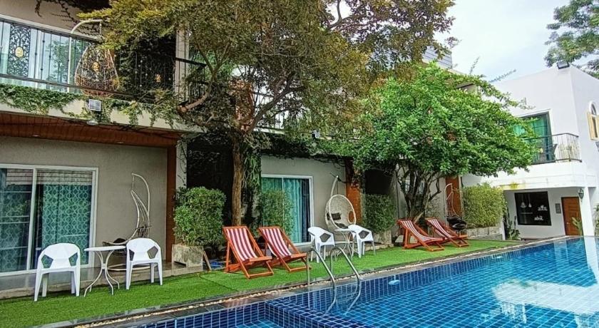 スコータイ Aen Guy Boutique Hotel 3つ星 ホテル 外観