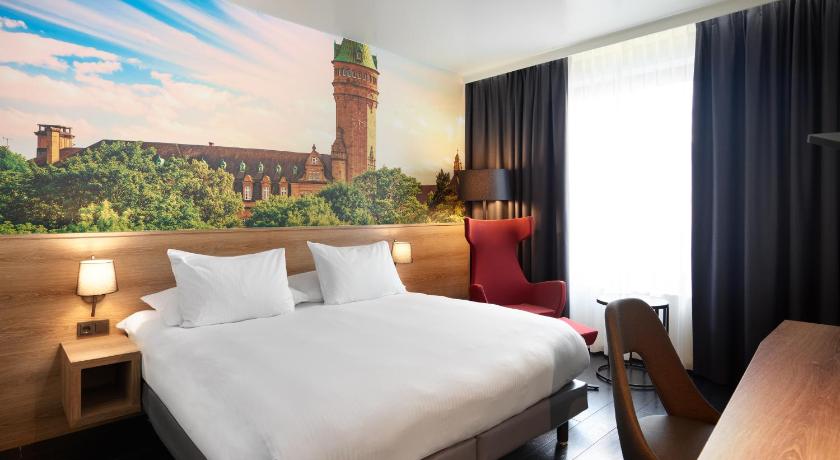 Park Inn by Radisson Luxembourg City photo