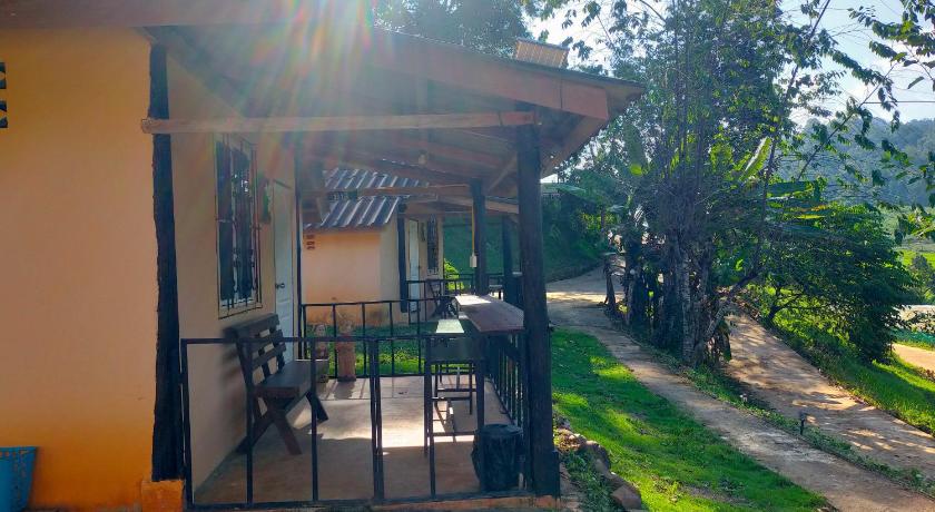 Image of Bungalow with Mountain View 5