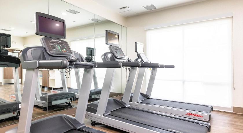 Holiday Inn Express And Suites San Jose Silicon Valley photo