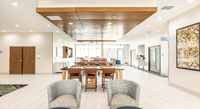 Holiday Inn Express And Suites San Jose Silicon Valley photo