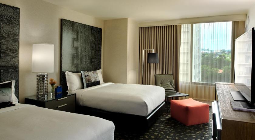 Immagine di 2 Double Beverly Hills View 1