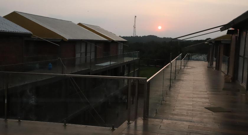 Shri Shiv Villa Resort Managed by Nishkalank Group of Hotel & Resorts photo